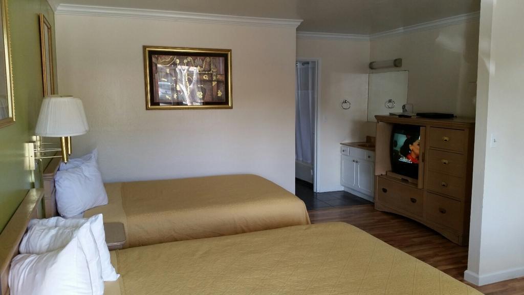 Kelseyville Motel Eksteriør bilde
