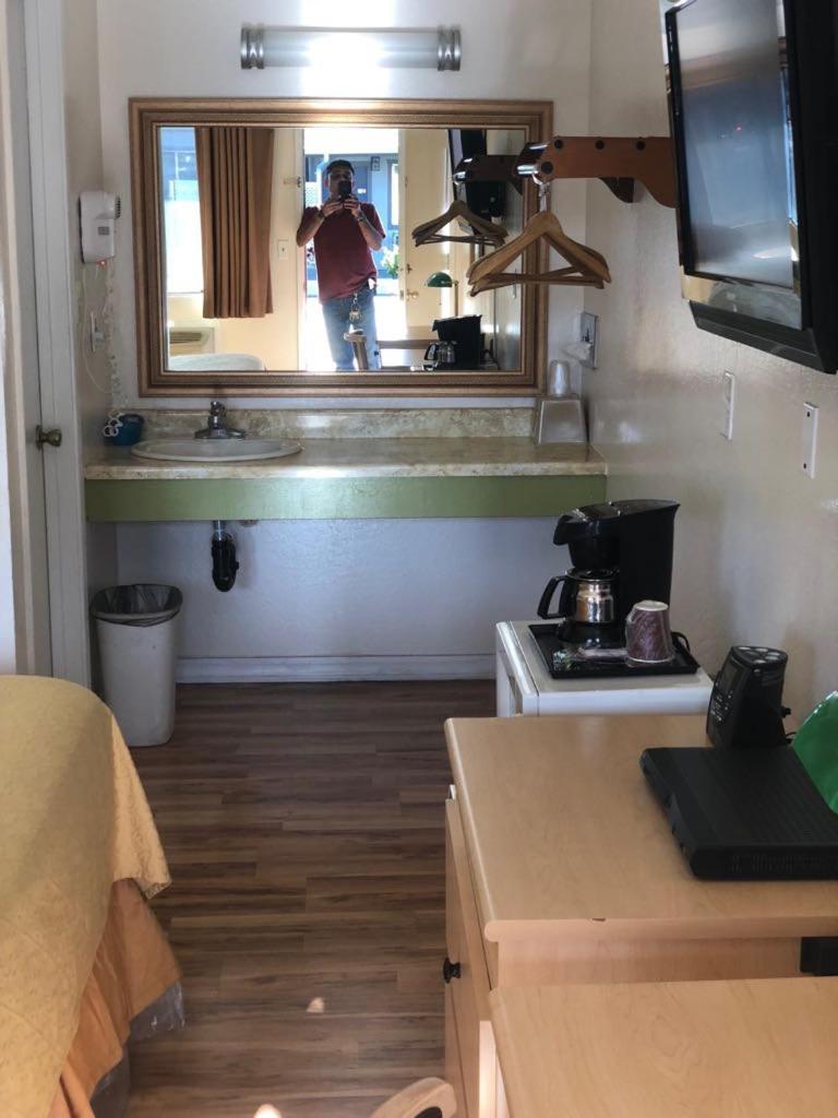 Kelseyville Motel Eksteriør bilde