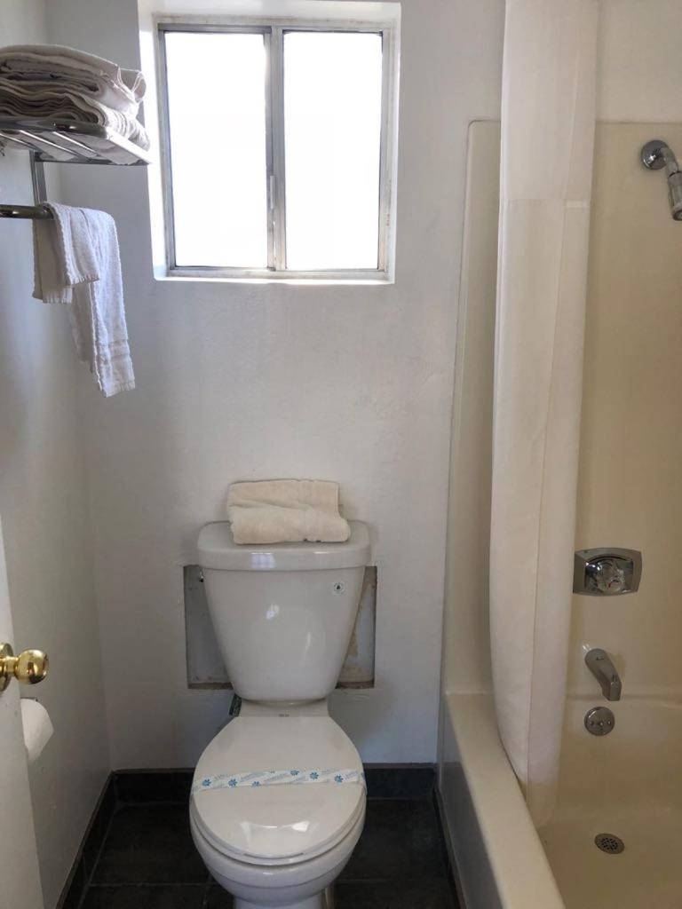 Kelseyville Motel Eksteriør bilde